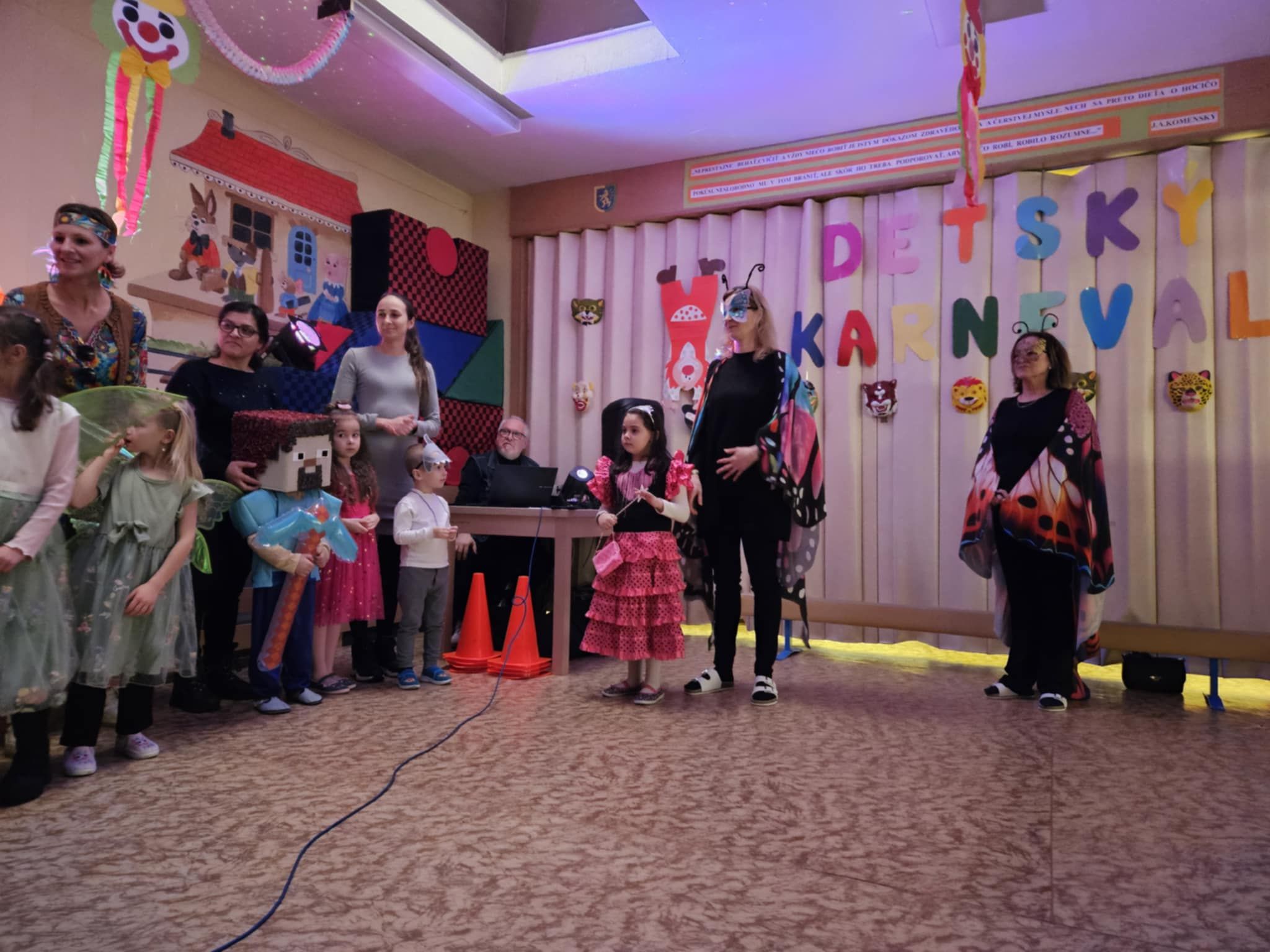 predstavovanie masiek